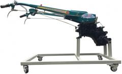 手扶拖拉机底盘解剖模型