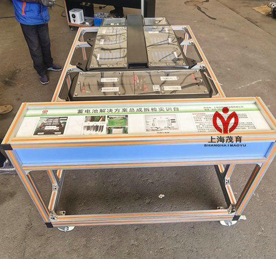 策勒县技工学校新能源汽车实训室项目交付使用(图3) 策勒县技工学校新能源汽车实训室项目交付使用(图3)