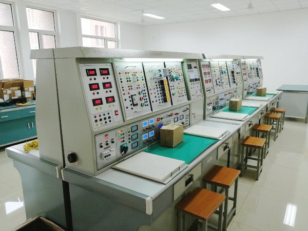 河北工程大学机械与装备工程学院测控/传感器设备(图2) 微信图片_20200908091627.jpg