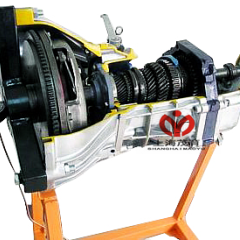 手动变速器解剖模型（后驱）